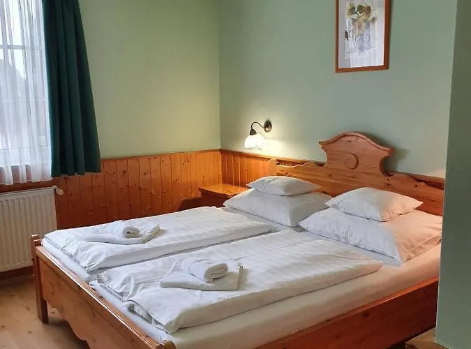 Bozi Rozi Panzio Pensionat Fertőboz